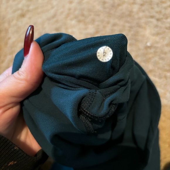 6 pair of size 2 Lululemon - Picture 5 of 16